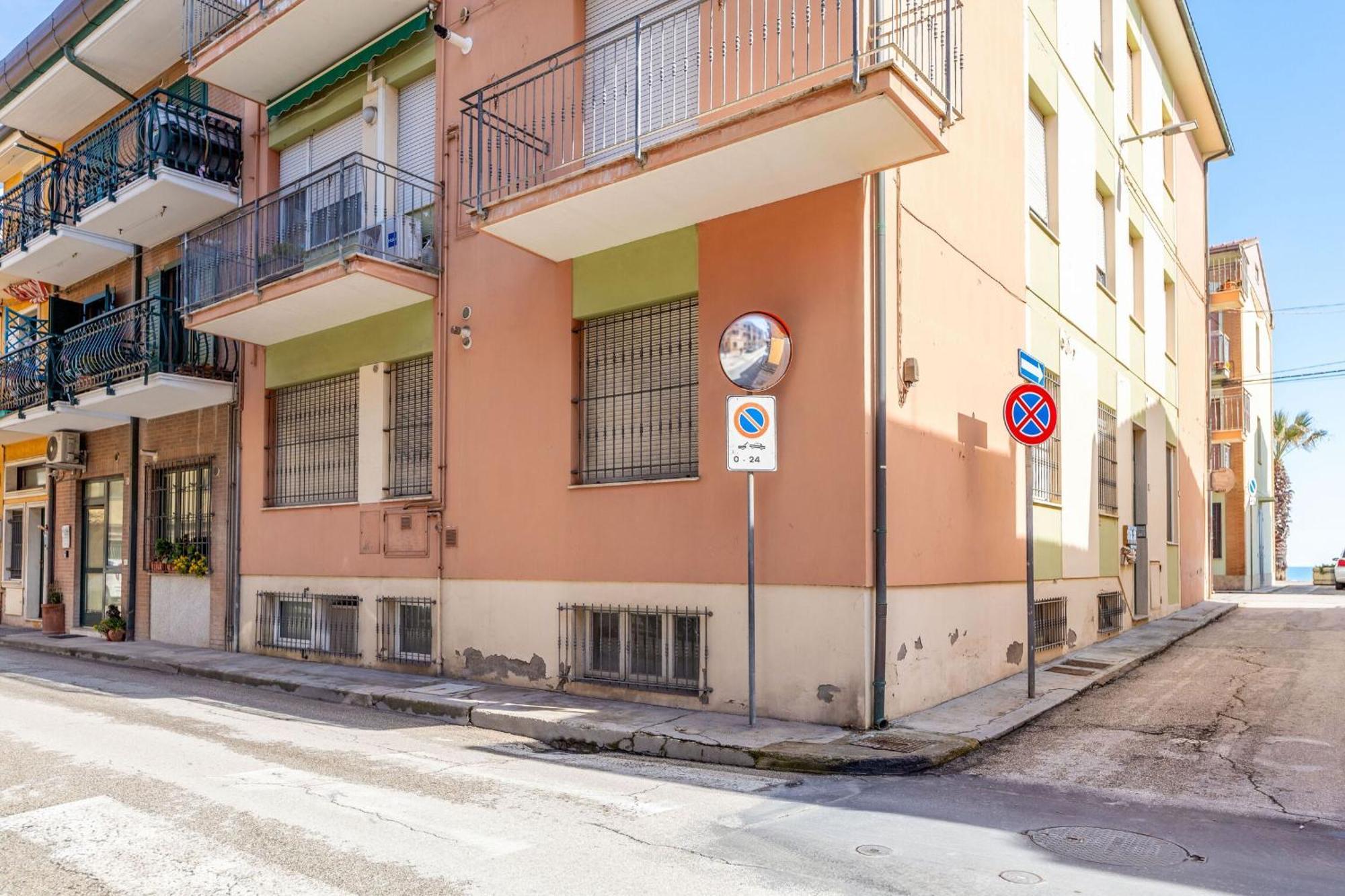 Italian Experience-La Rondine Apartment Porto Recanati Eksteriør billede